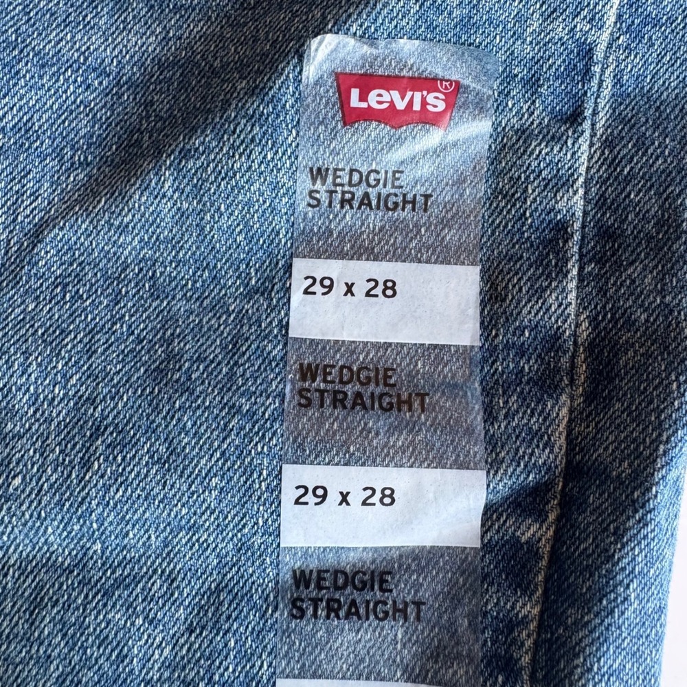 Levis Wedgie Straight High Rise Blue Denim Jeans 29x28 Medium Wash Button Fly - Picture 6 of 9
